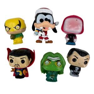 Mini Action Figures Lot 6 Punisher Gamora Spider Gwen Santa Goofy Funko Marvel